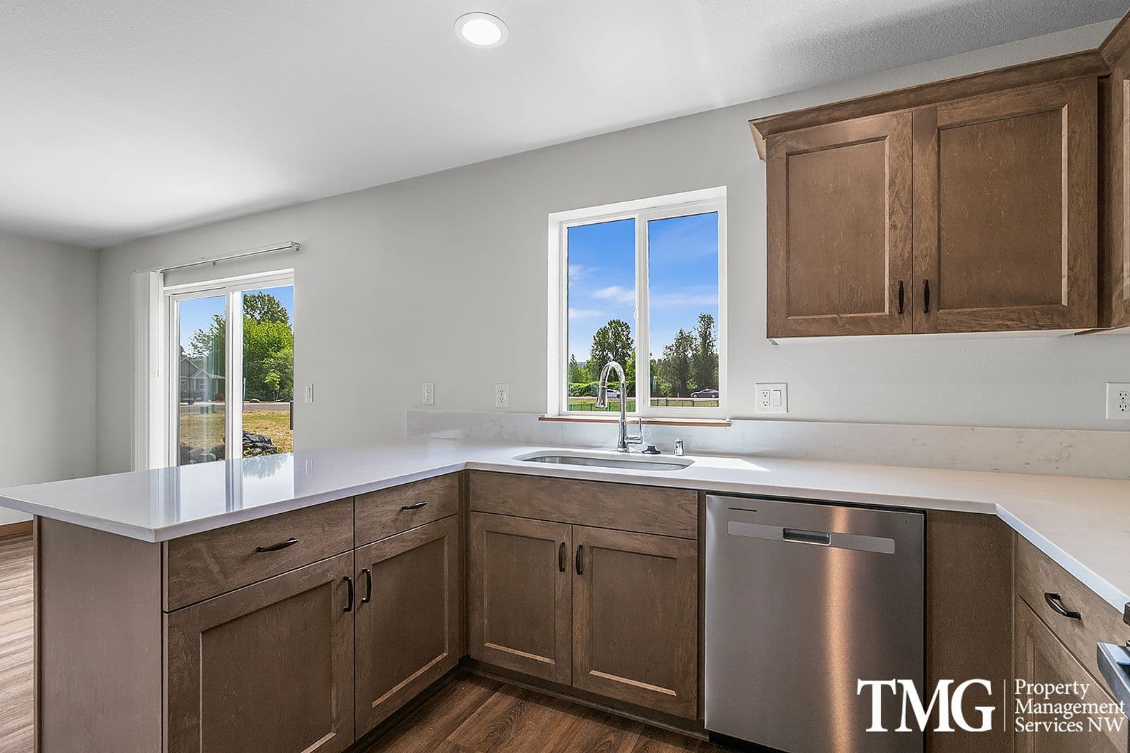 Washougal House: 3316 Lewis Lane