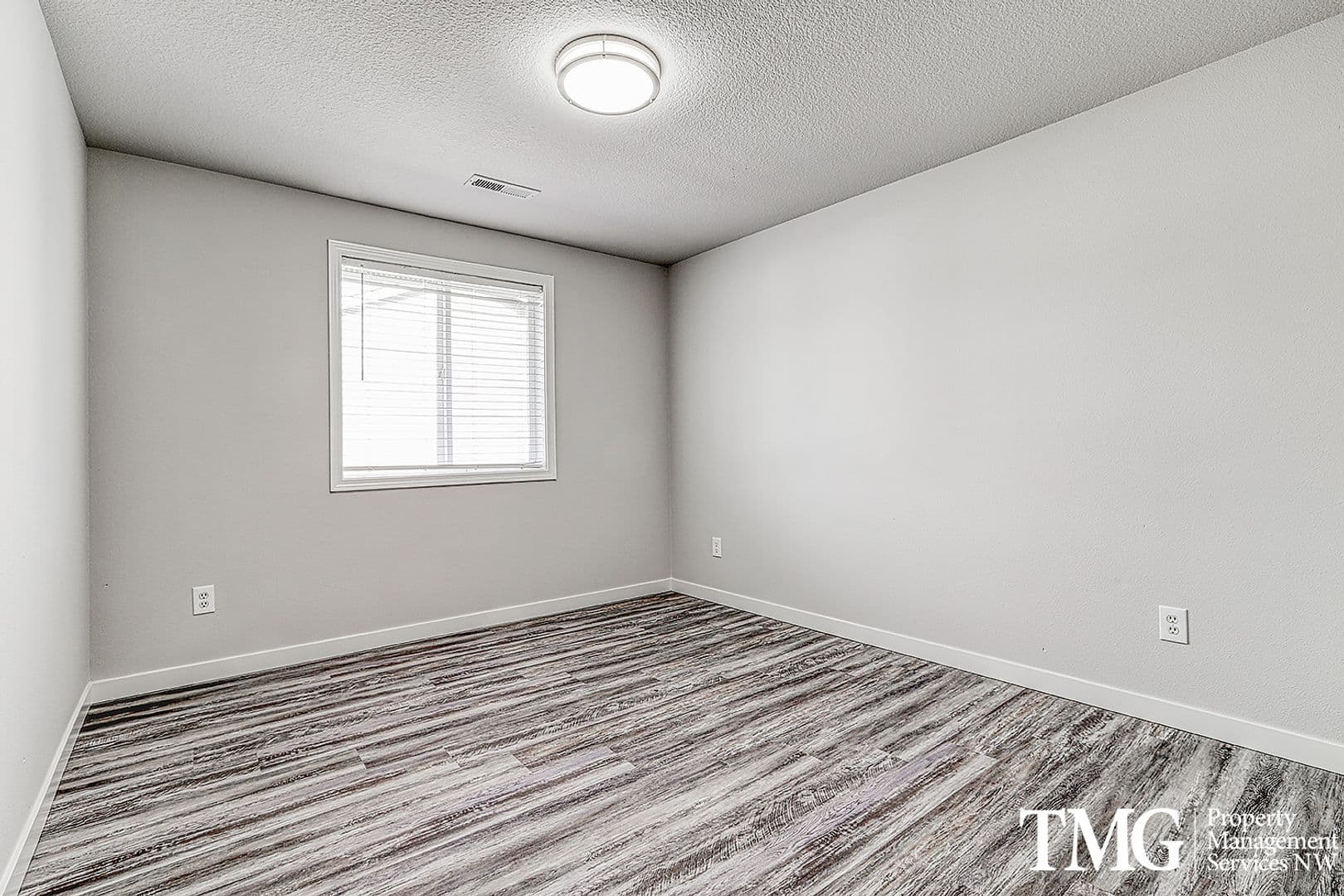 Vancouver House: 8802 NE 84th Street