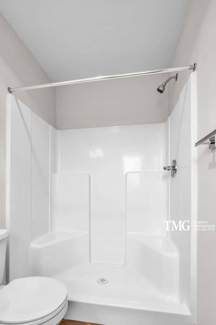 Washougal House: 3316 Lewis Lane