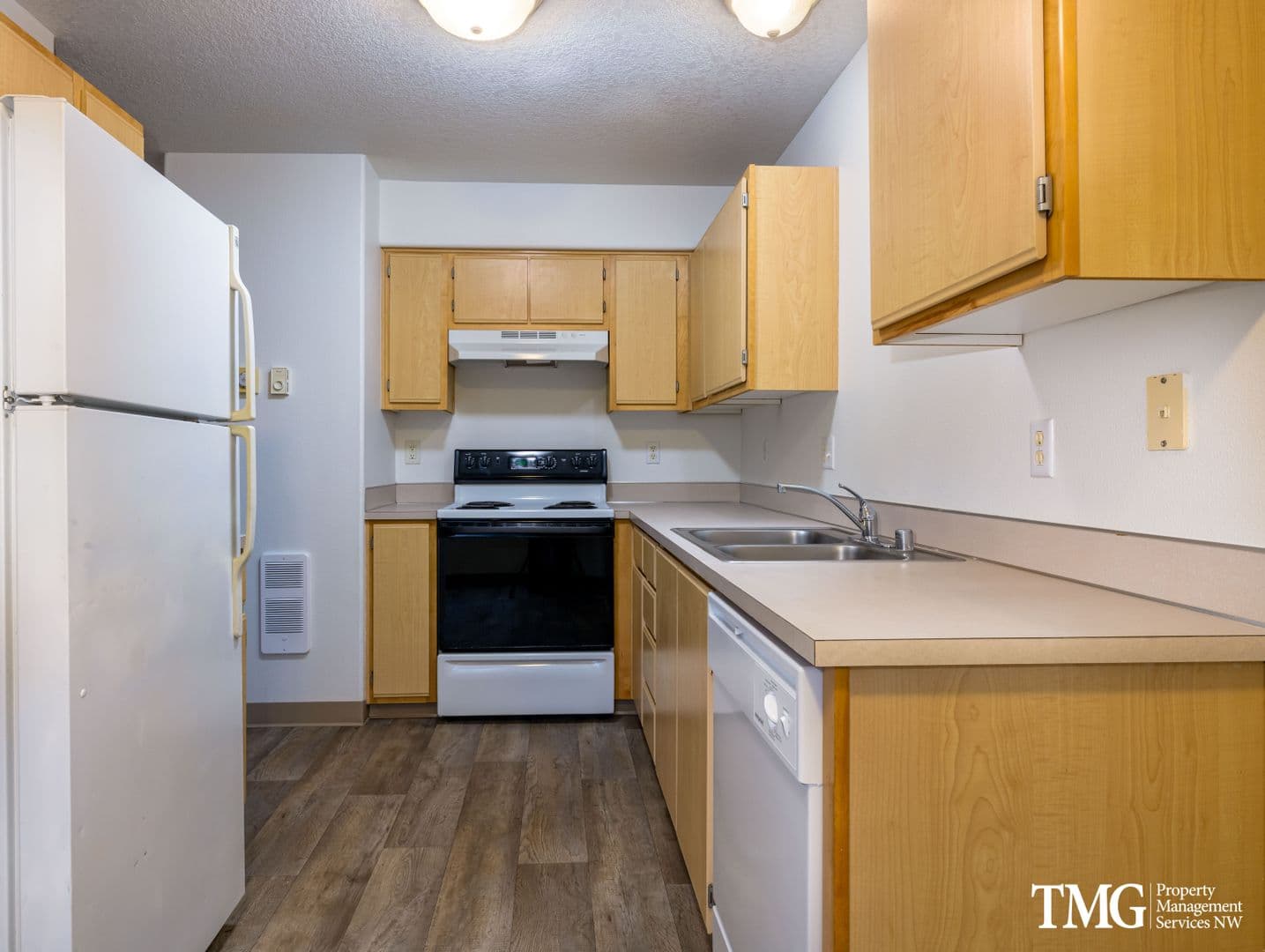 Vancouver Apartment: 13608 NE 72nd St