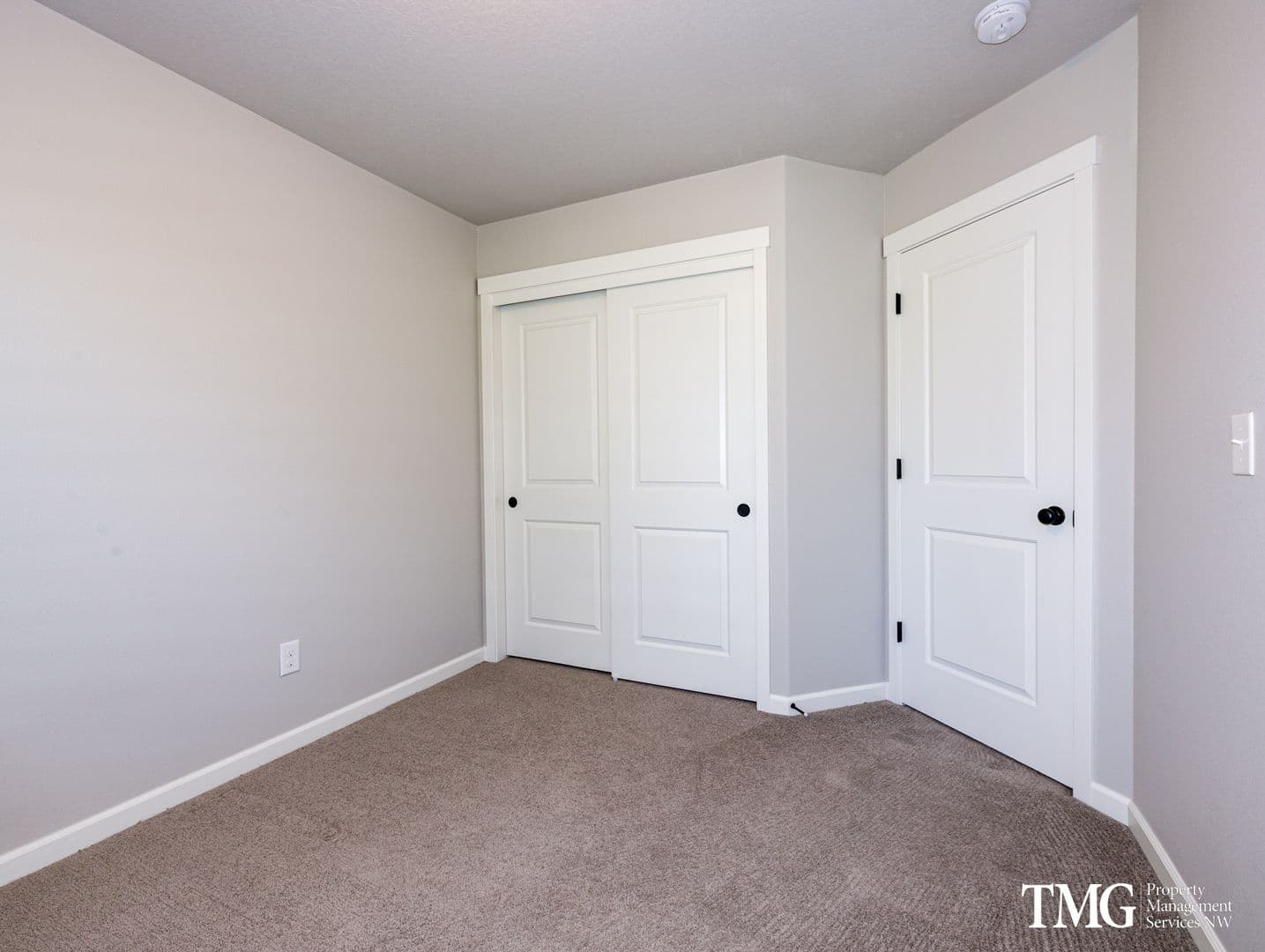 Vancouver House: 11311 NE 14th Ct