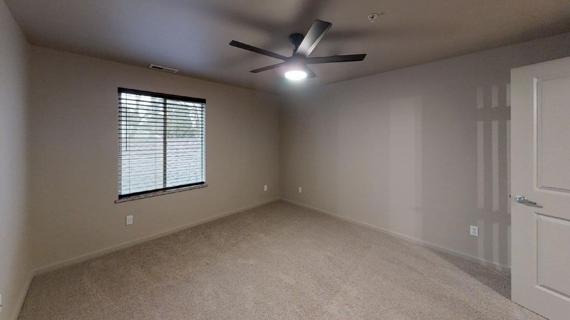 Vancouver Apartment: OLP 5264 NE 121st Avenue