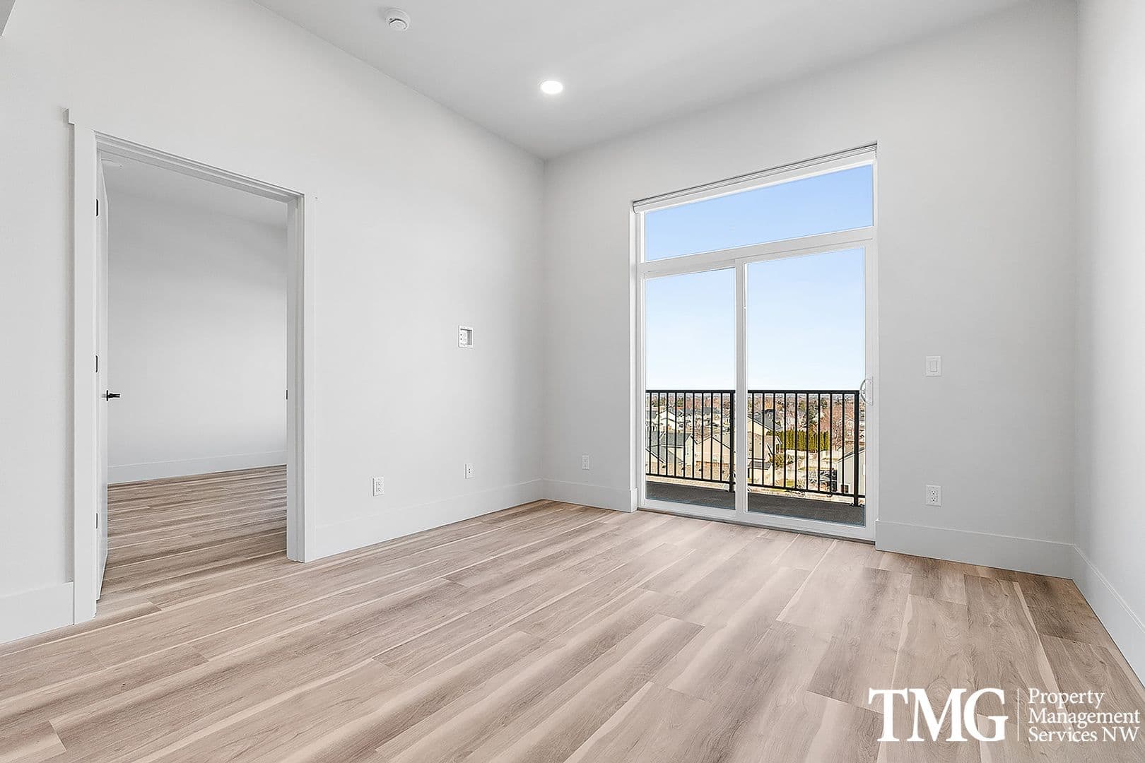 Kennewick Apartment: 4112 W 24th Ave