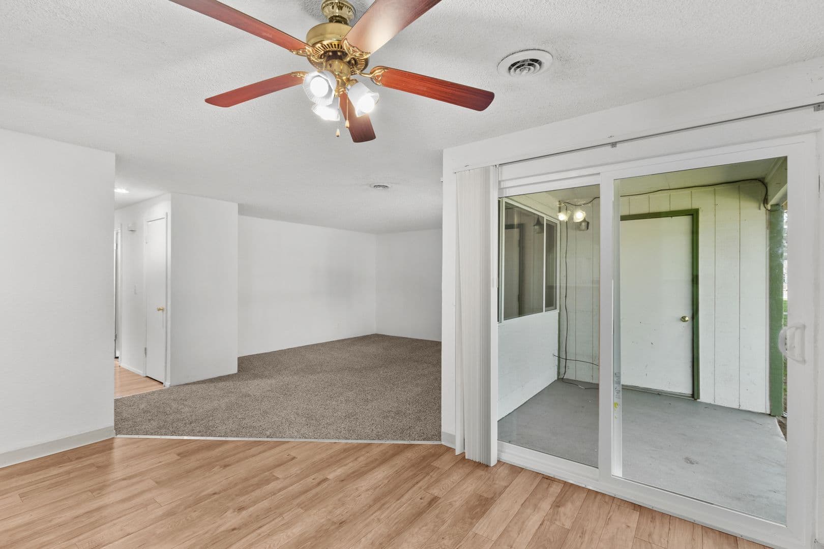 Richland Apartment: 850 Aaron Drive