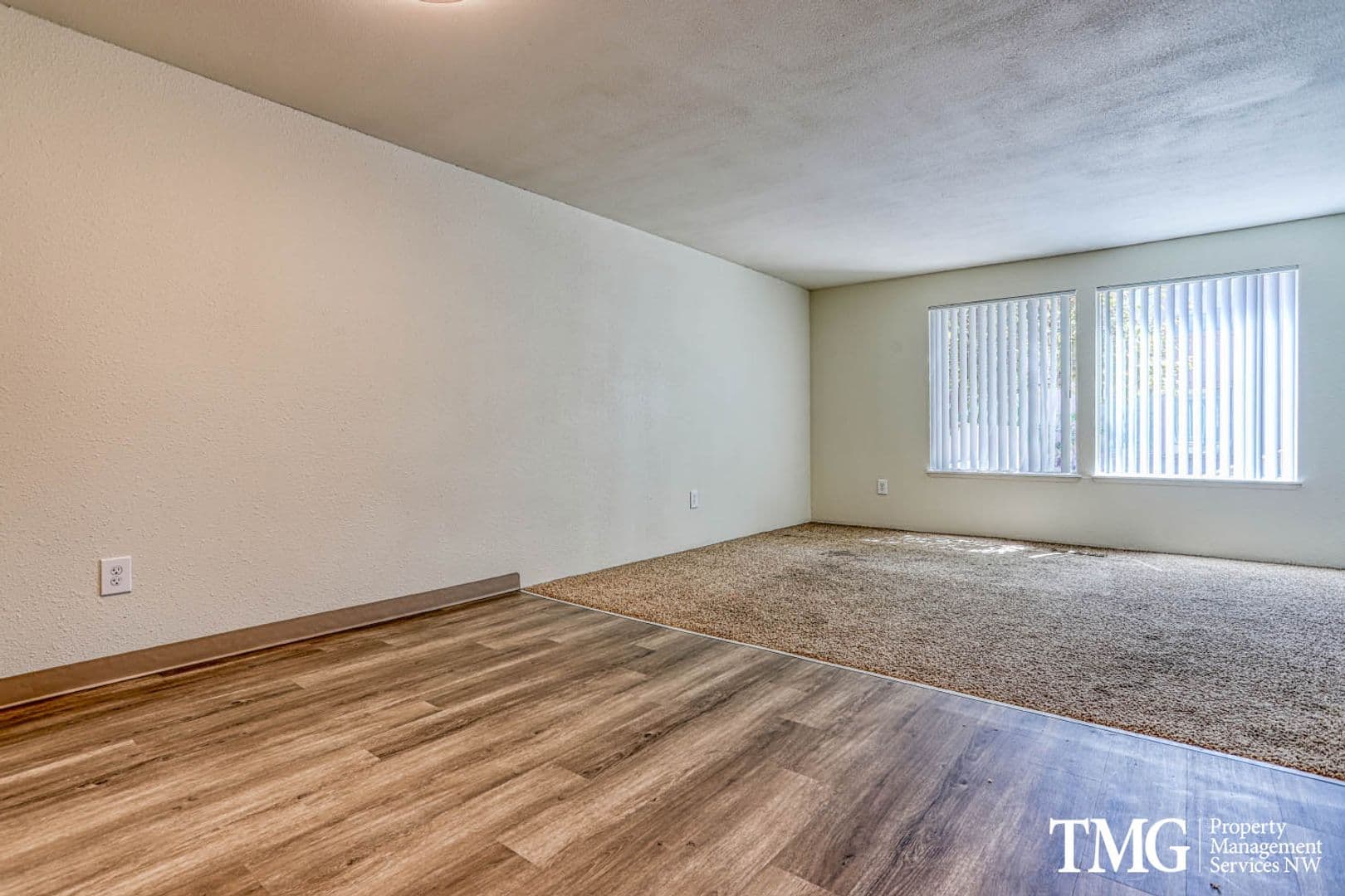 Richland Apartment: 2500 George Washington Way