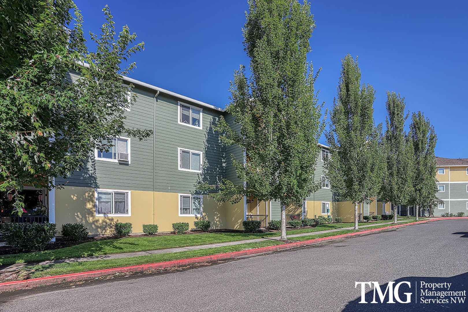 Battle Ground Apartment: 1017 SE 12th Ave
