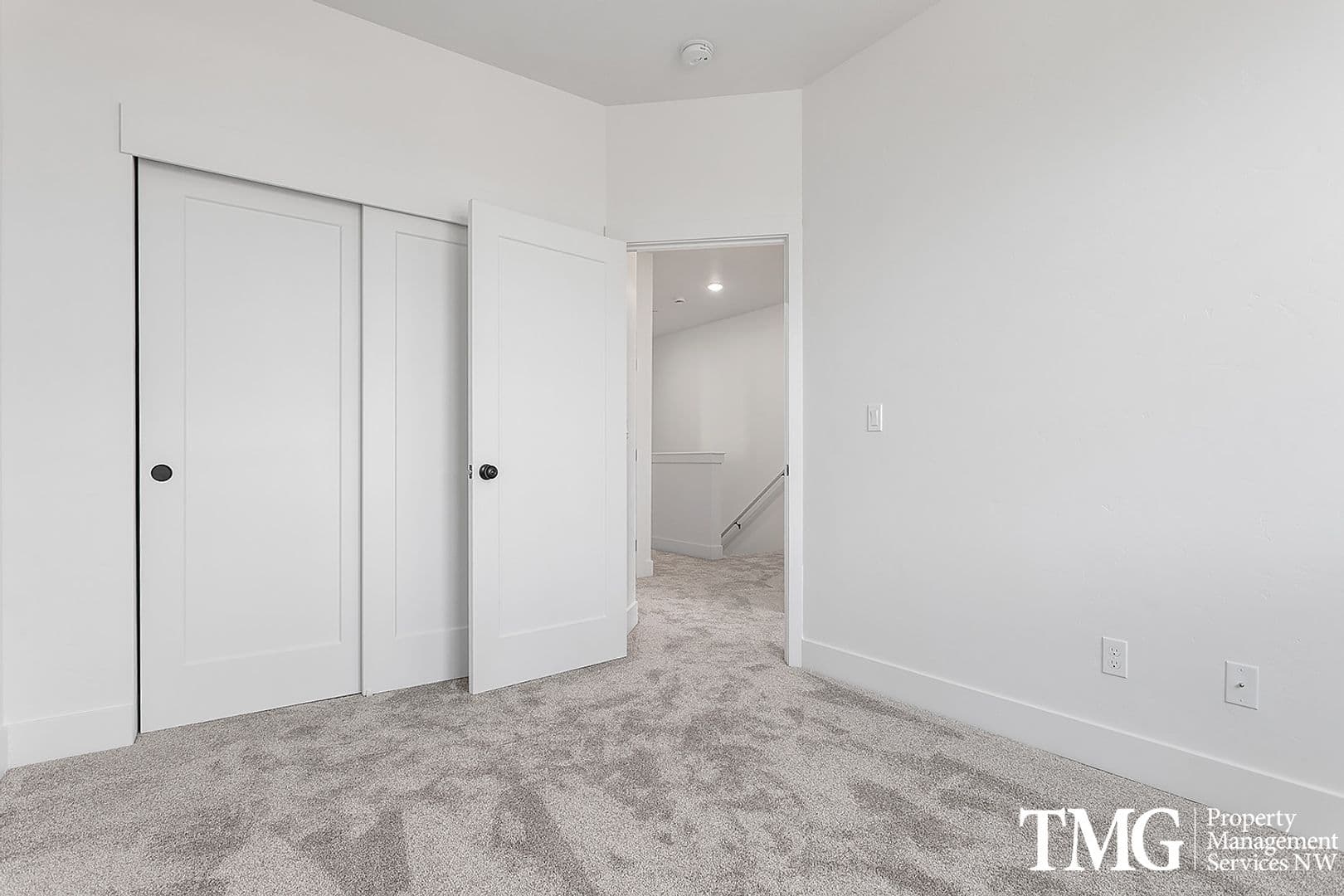 Pasco Townhome: 5801 Road 92