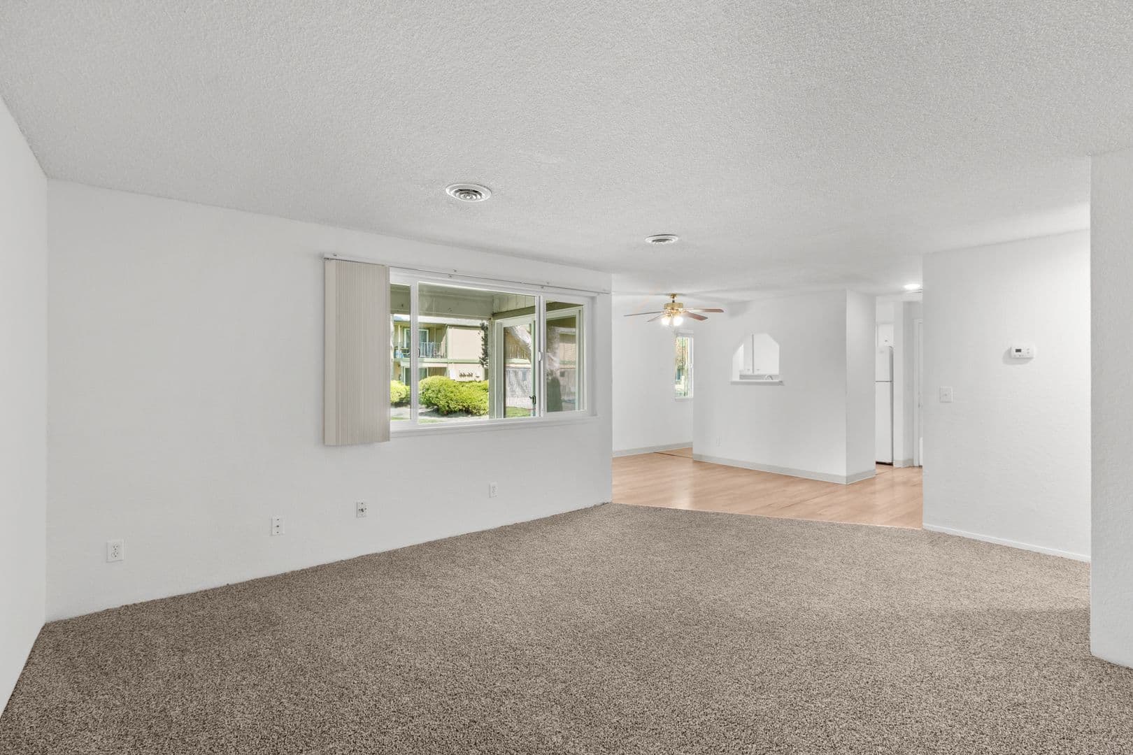 Richland Apartment: 850 Aaron Drive