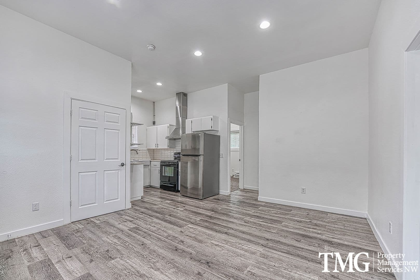 Kennewick House: 312 S Kellogg Street #B
