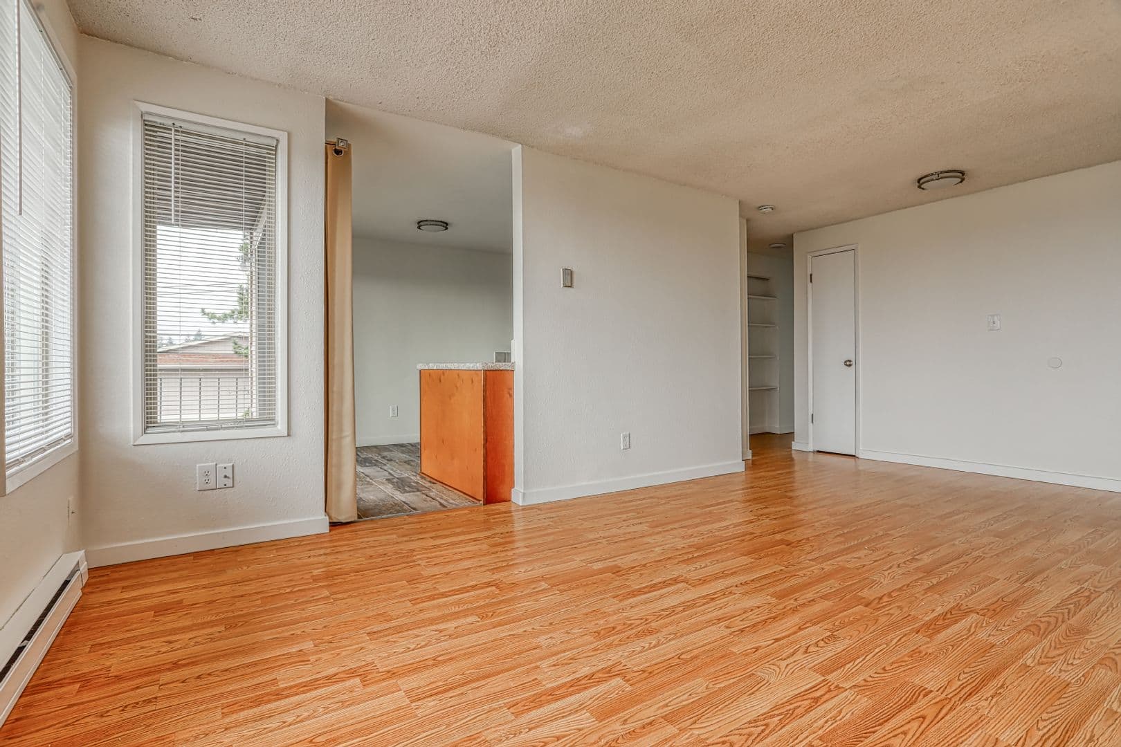 Vancouver Apartment: 2104 & 2106 E 6th St.