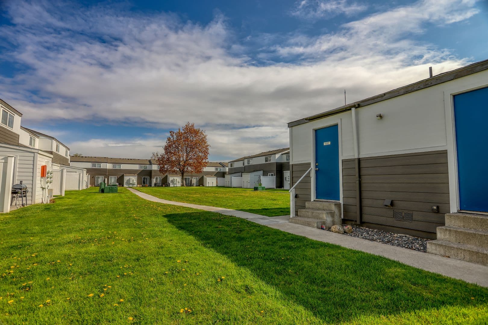 Kennewick Townhome: 4421 W Hood Ave