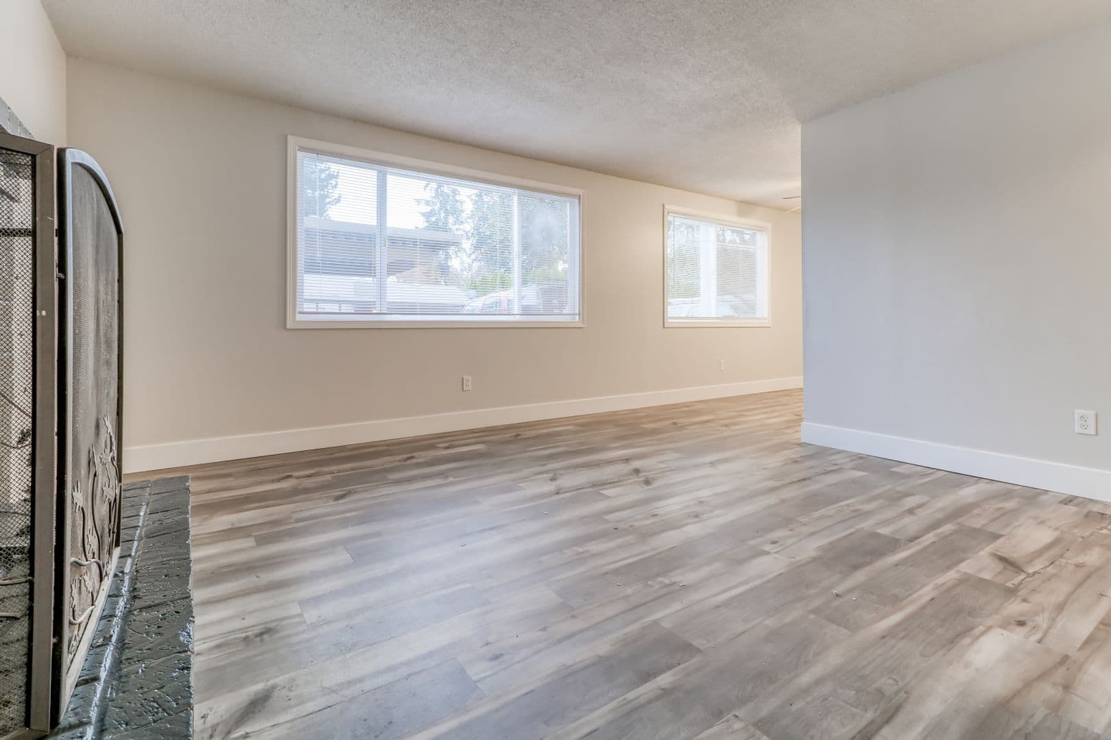 Vancouver Apartment: 3218 Edgewood Dr