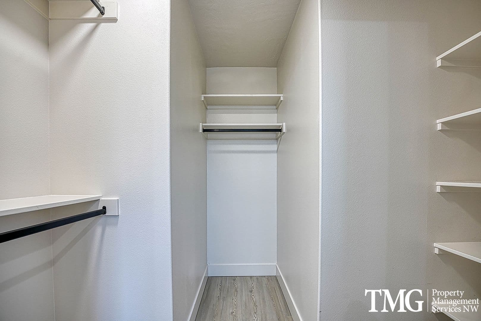 Kennewick Townhome: 718 N Volland St