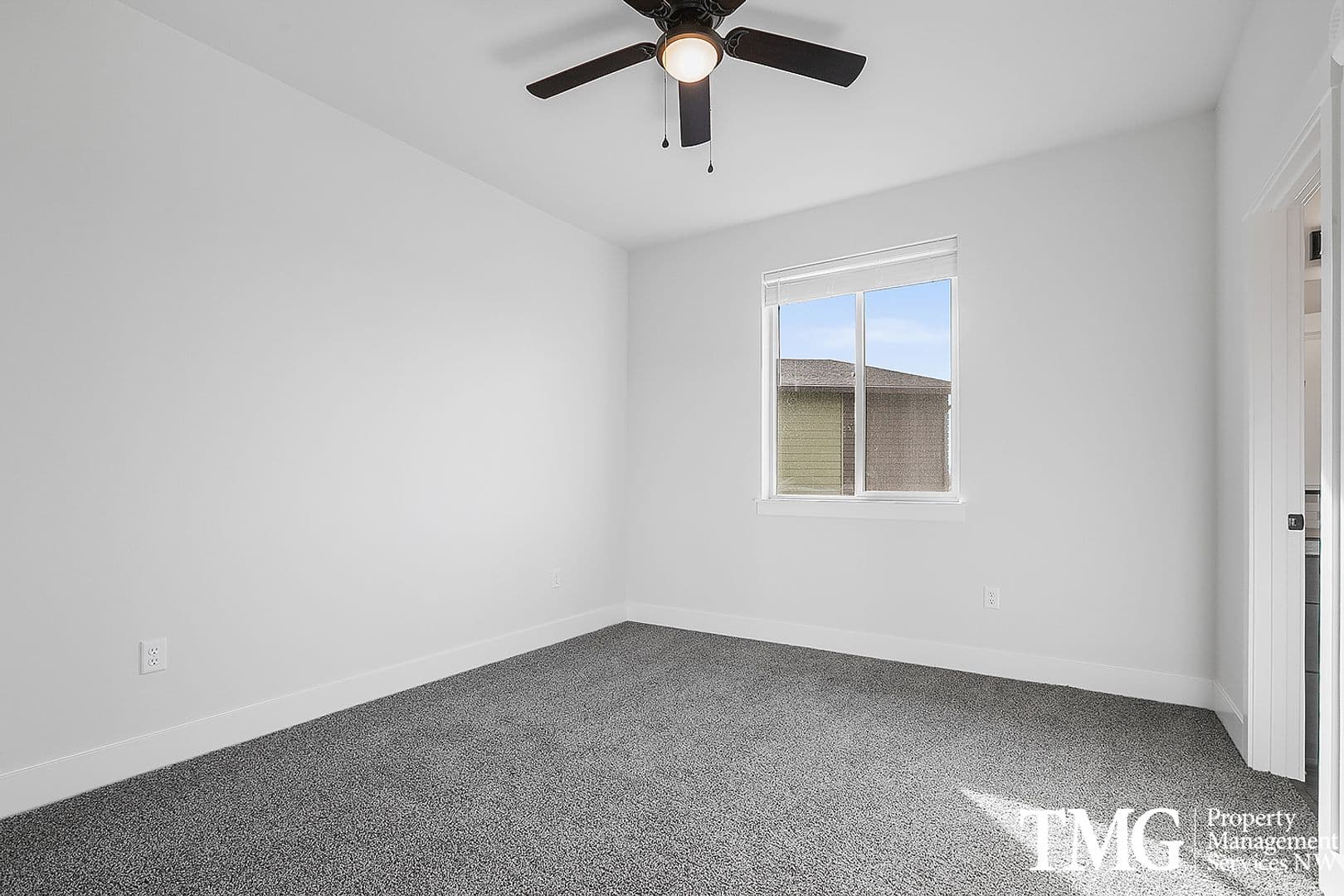 Kennewick Apartment: 7942 W 10th Ave