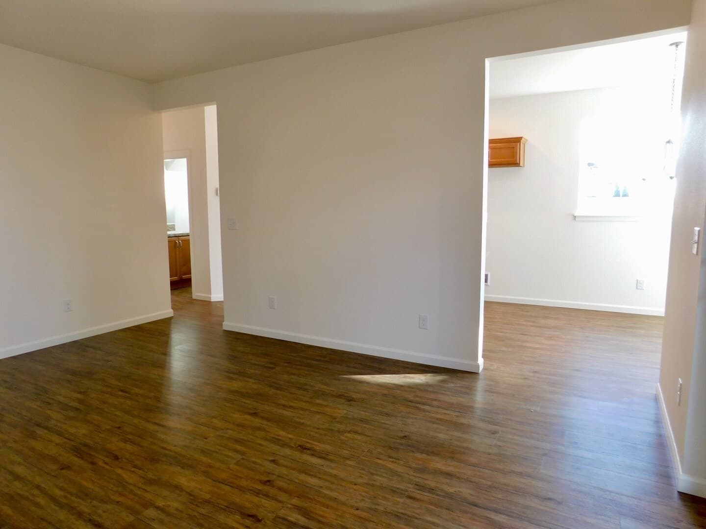 Vancouver Apartment: 3301 & 3305 Lincoln Avenue