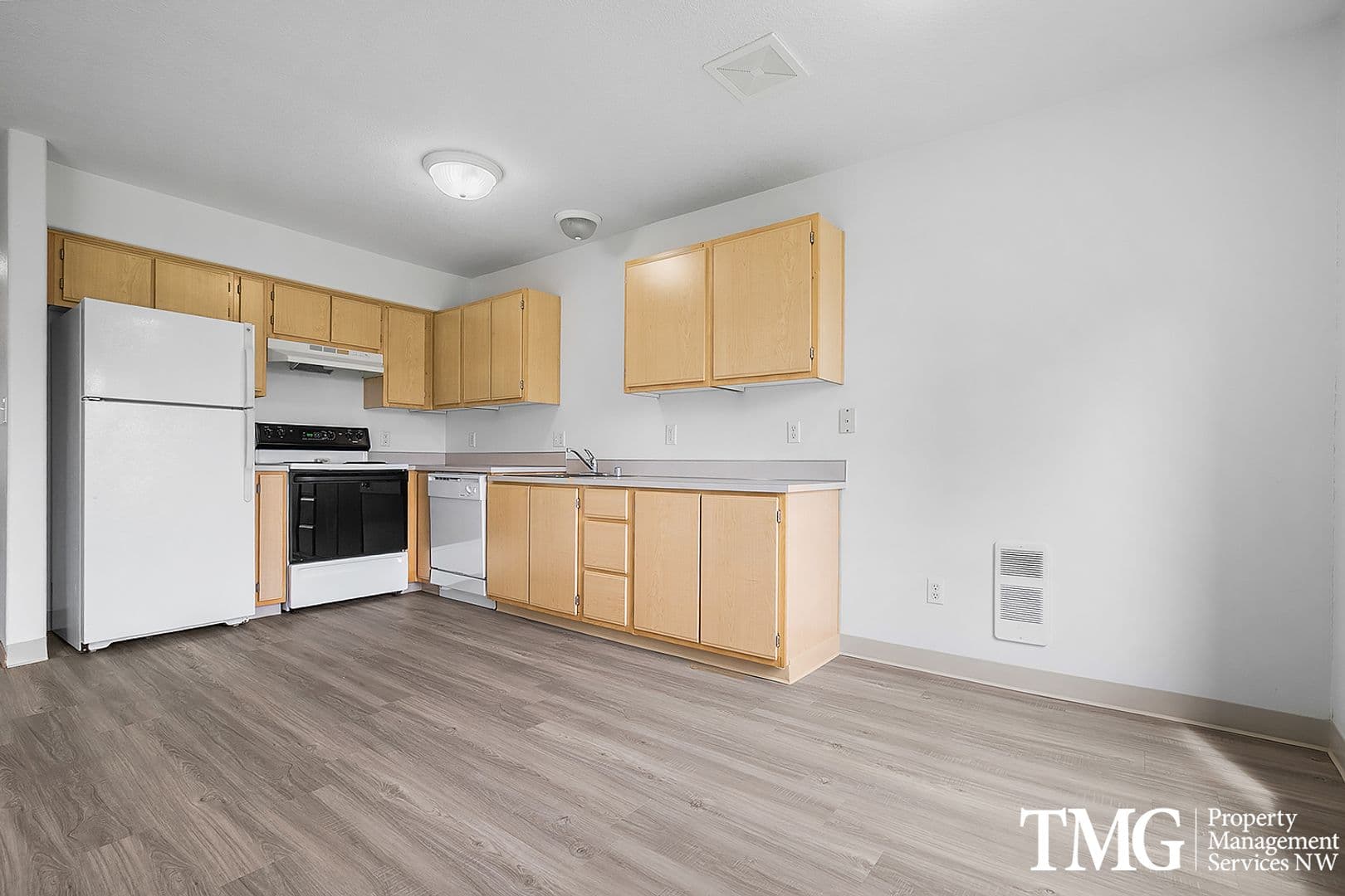 Vancouver Apartment: 13608 NE 72nd St