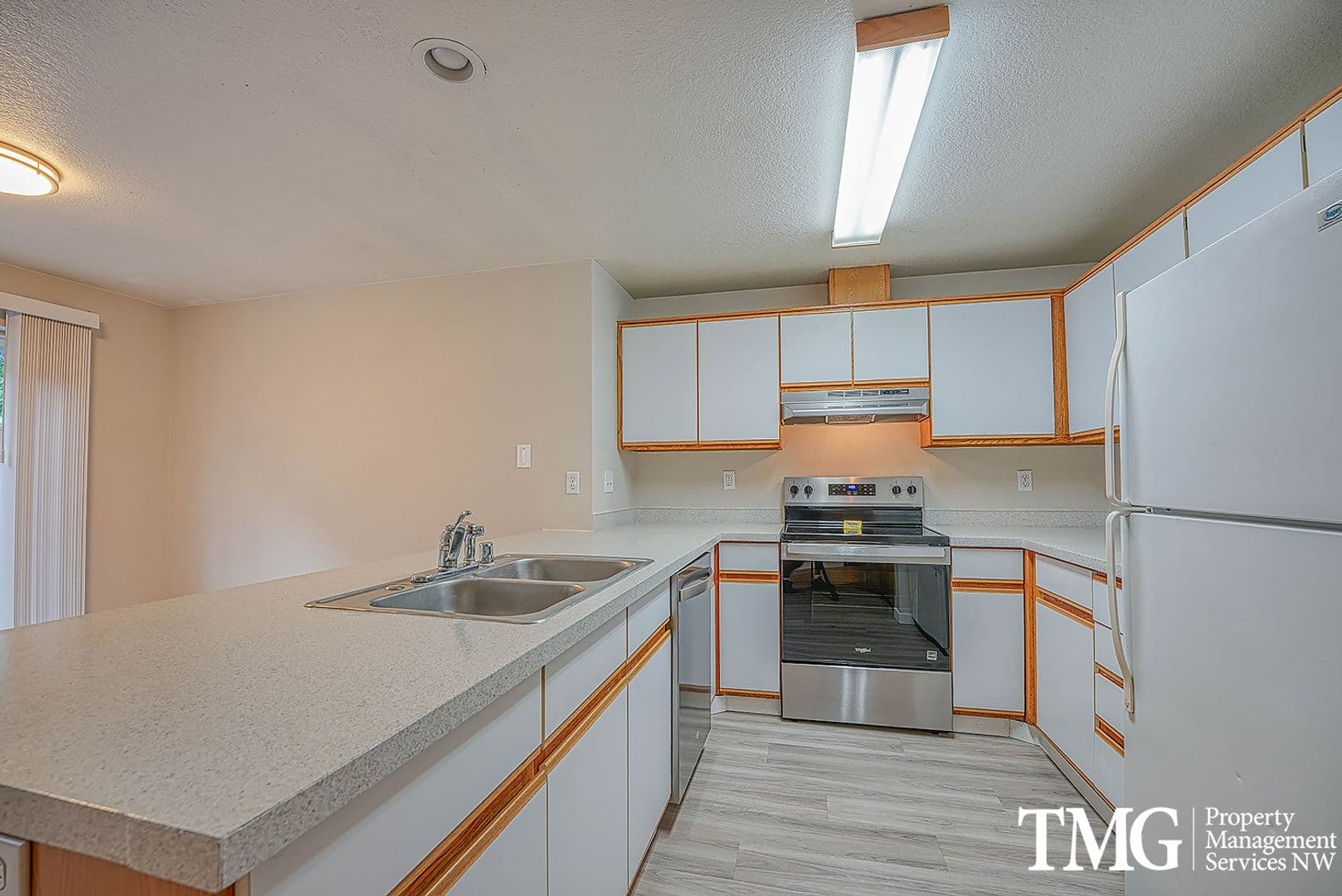 Vancouver Apartment: 13708 NE 18th St