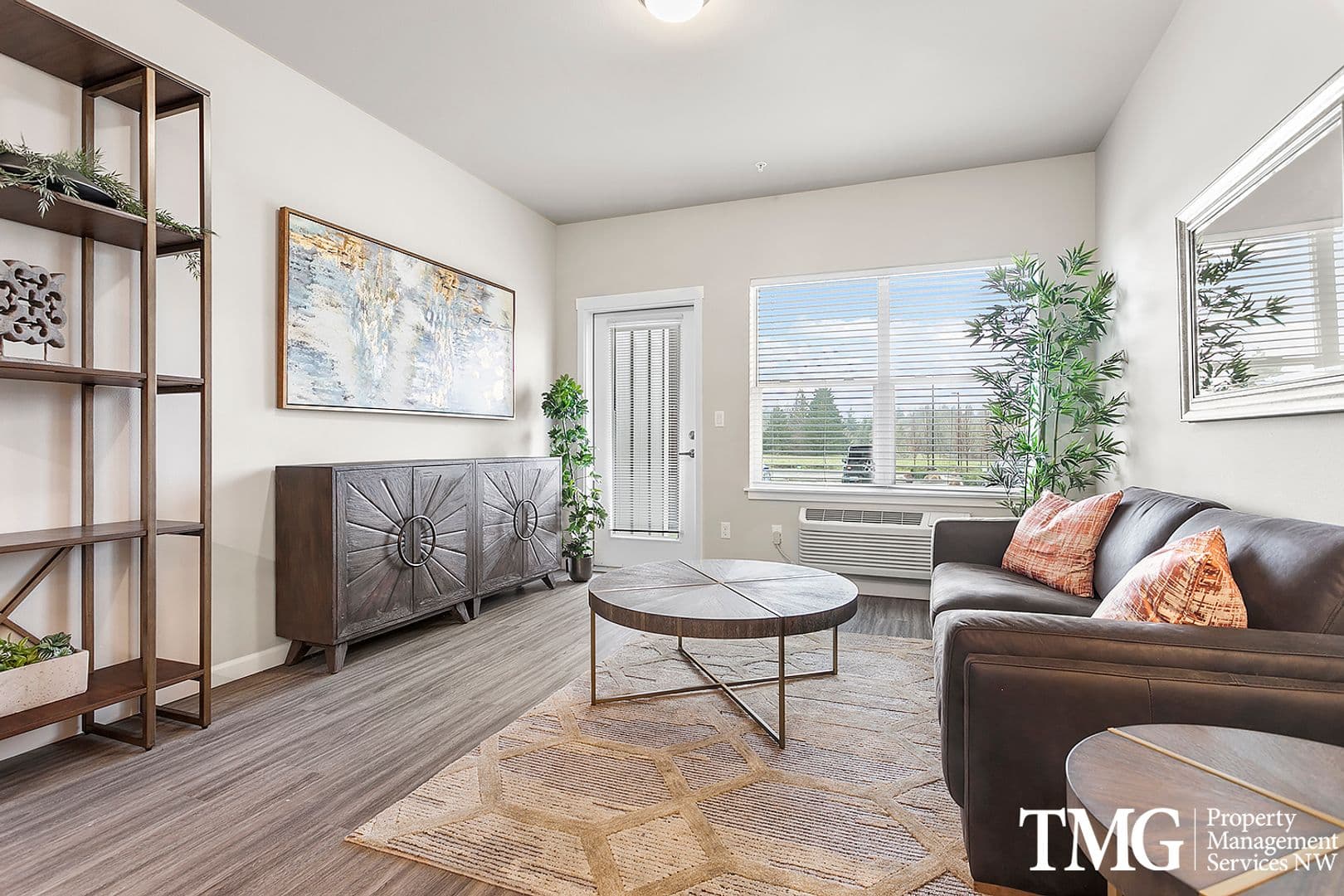 Ridgefield Apartment: 540 S Royle Rd