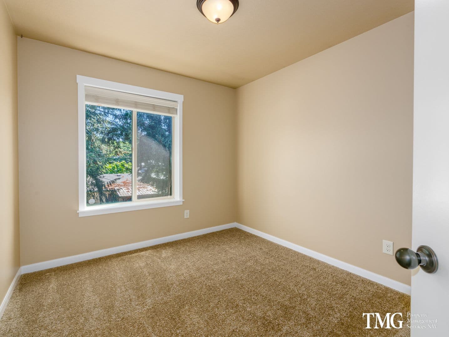 Vancouver Apartment: 9807 NE 76th Way