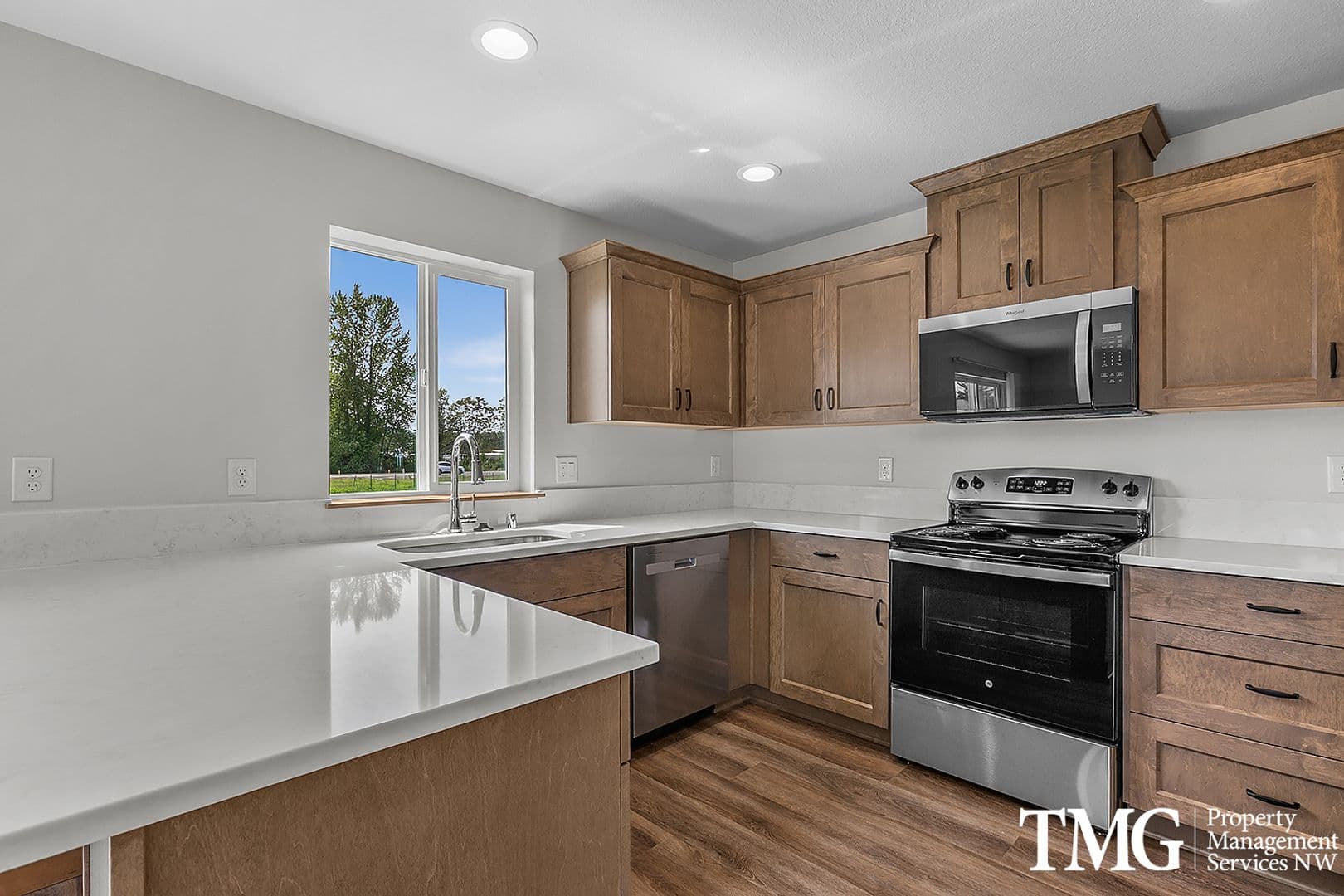 Washougal House: 3316 Lewis Lane