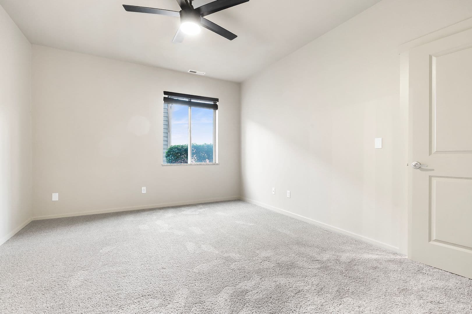 Vancouver Apartment: OLP 5264 NE 121st Avenue