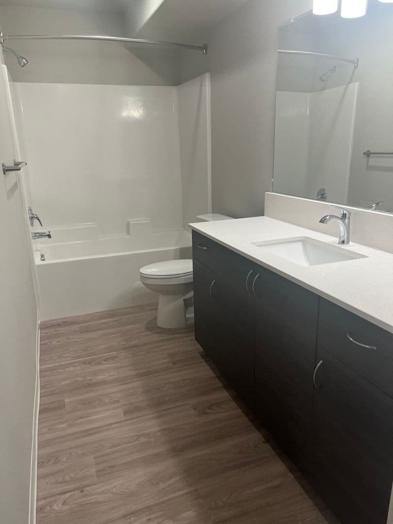 Vancouver Apartment: 9615 NE 25th Ave