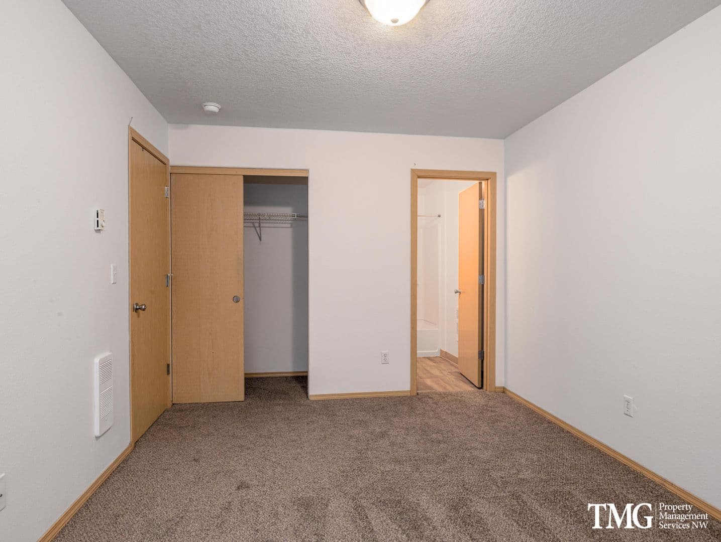 Vancouver Apartment: 13608 NE 72nd St