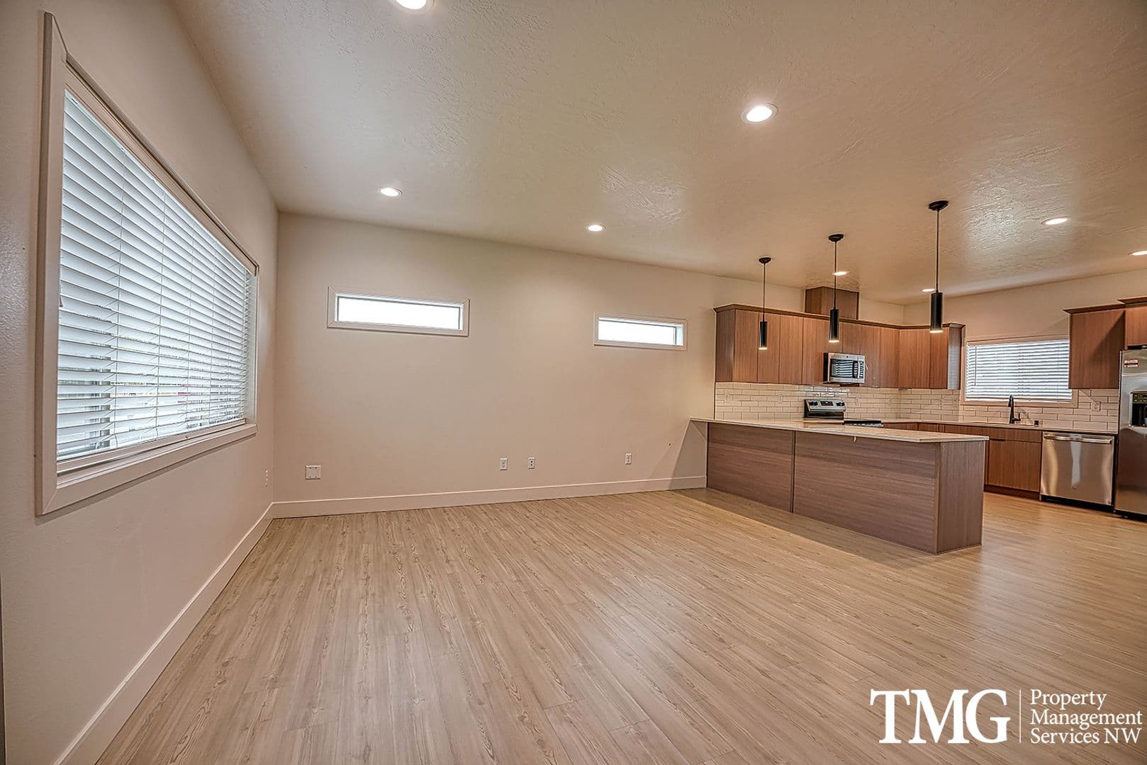 Kennewick Townhome: 718 N Volland St