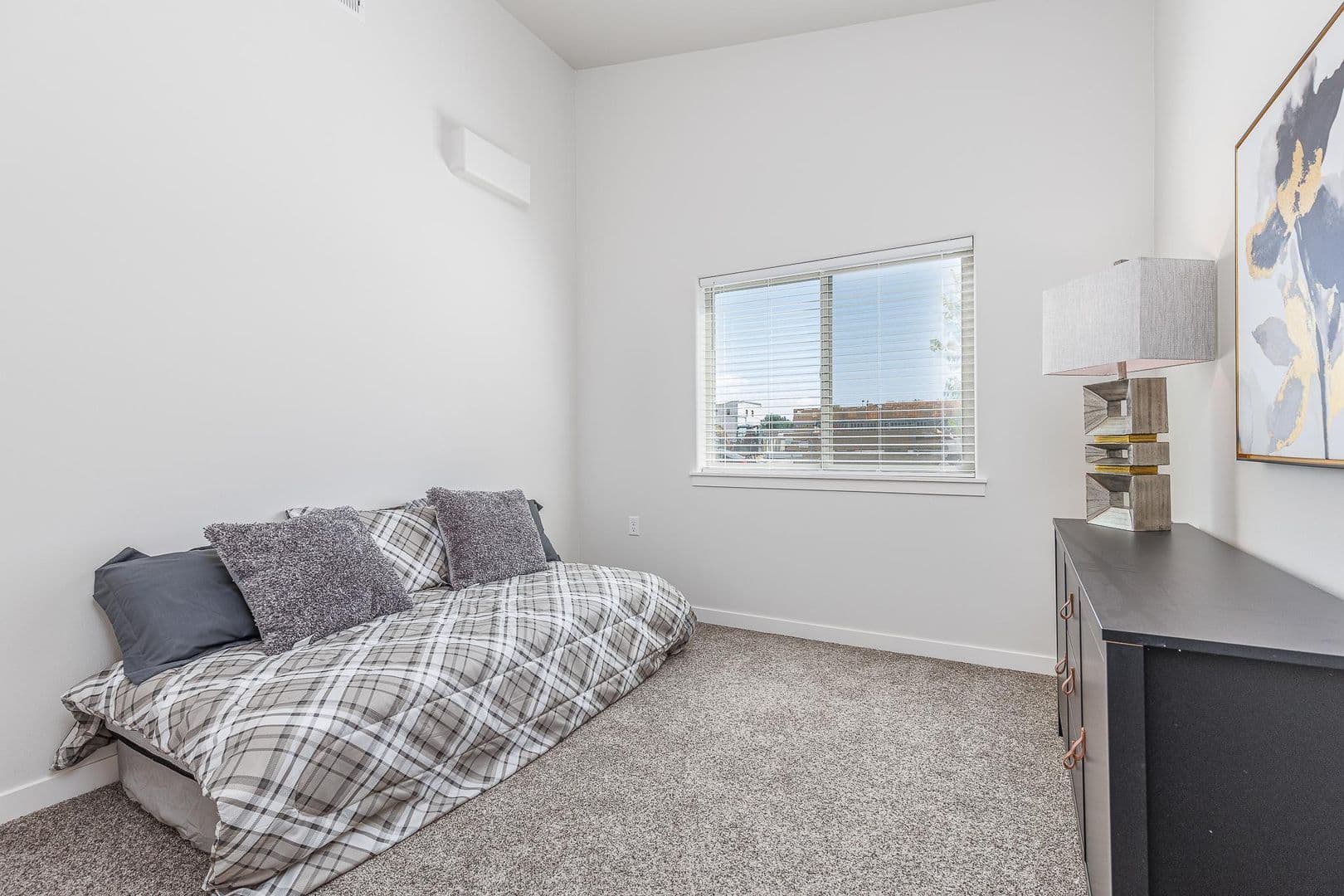 Kennewick Multiplex: 7992 W 10th Ave