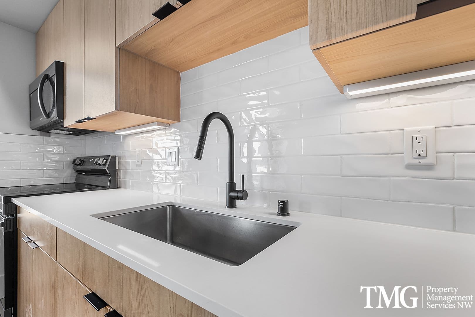 Kennewick Apartment: 4112 W 24th Ave