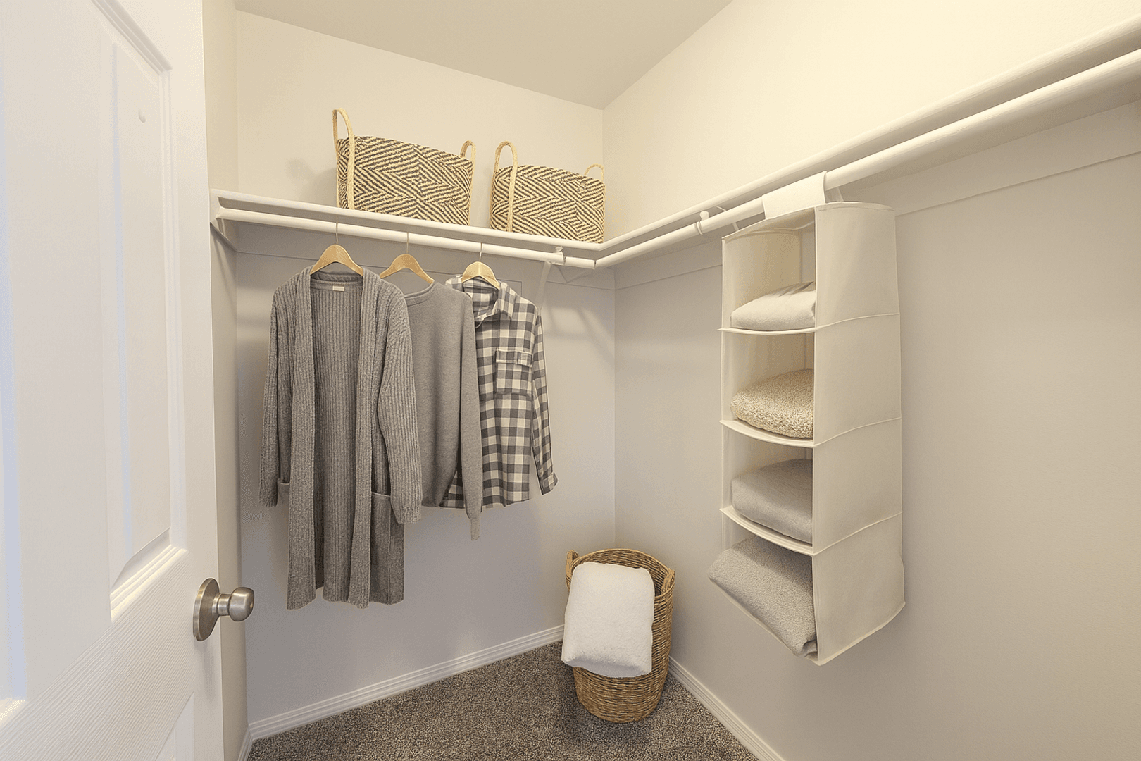 Kennewick Apartment: 3887 W 7th Ave
