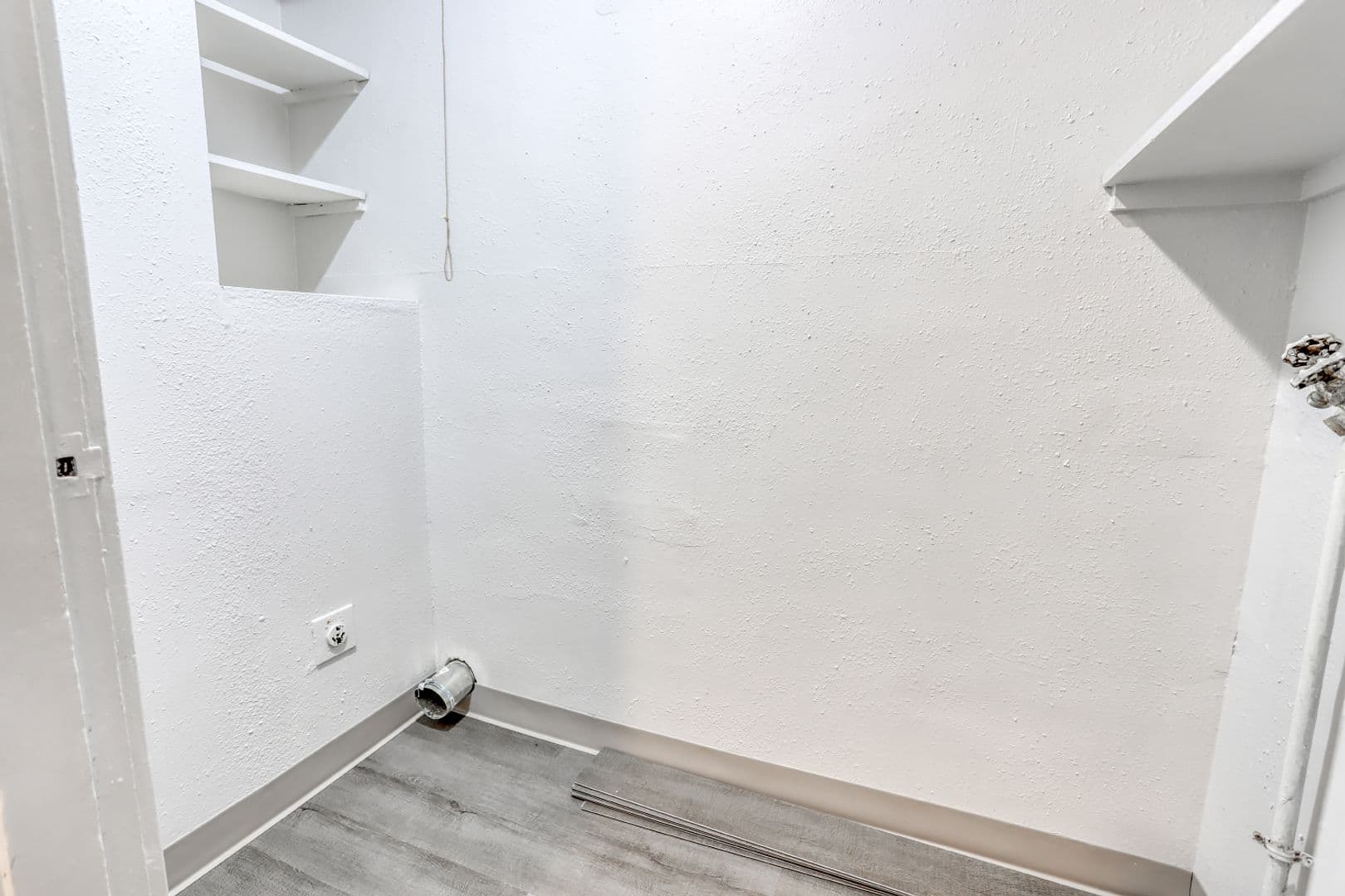 Vancouver Apartment: 3504 & 3506 Yeoman Avenue