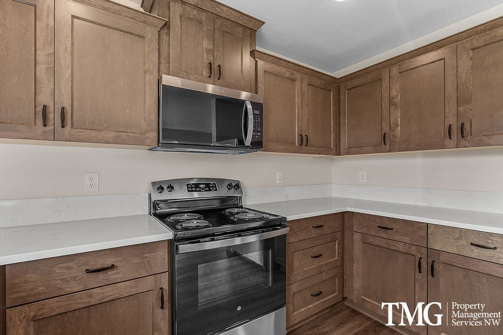 Washougal House: 3316 Lewis Lane