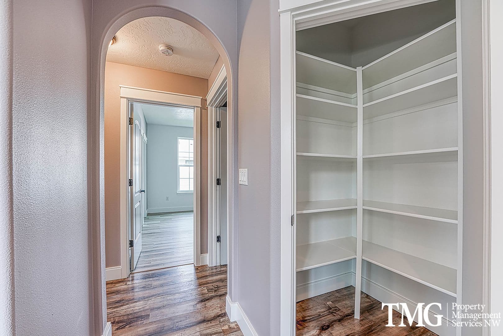 Richland House: 4504 Corvina Street