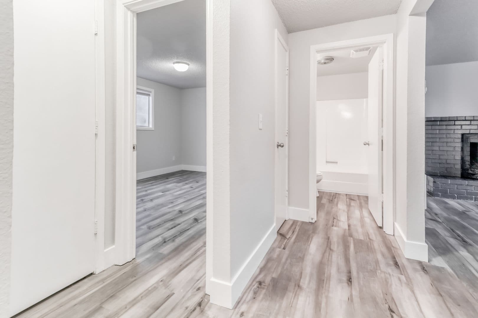 Vancouver Apartment: 3218 Edgewood Dr
