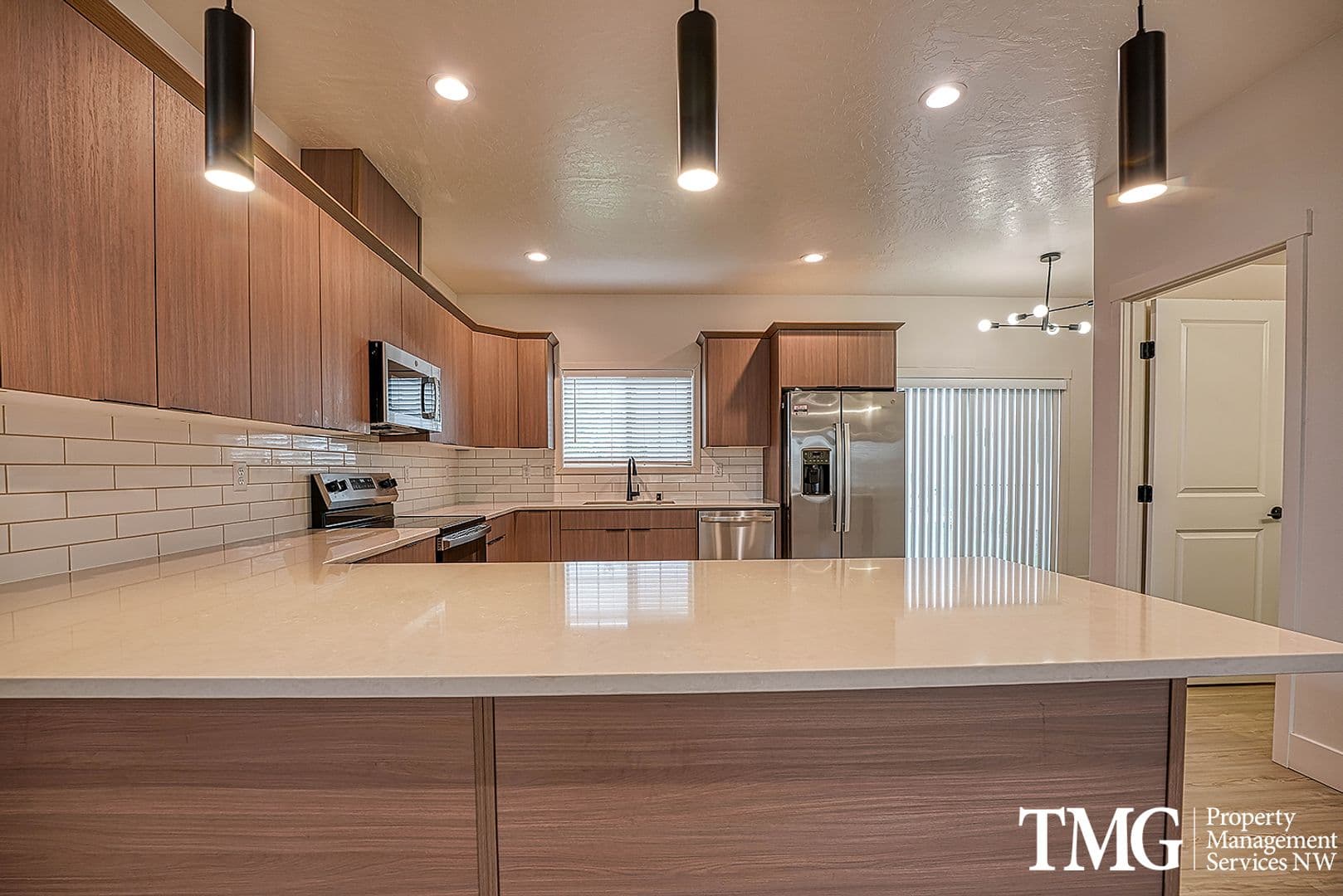 Kennewick Townhome: 718 N Volland St