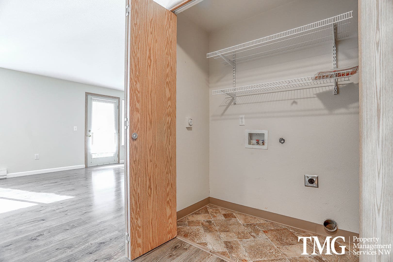 Camas Apartment: 2615 NE 3rd Avenue