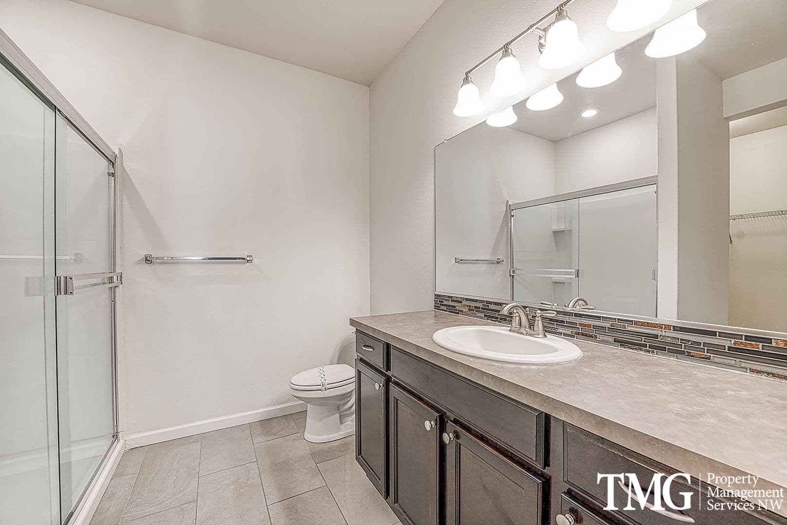 Vancouver House: 9203 NE 165th Avenue