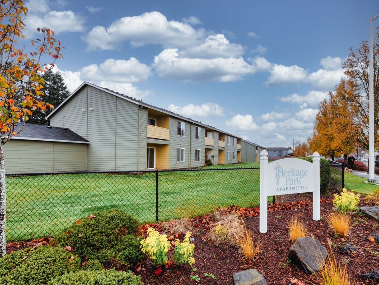 Vancouver Apartment: 13608 NE 72nd St