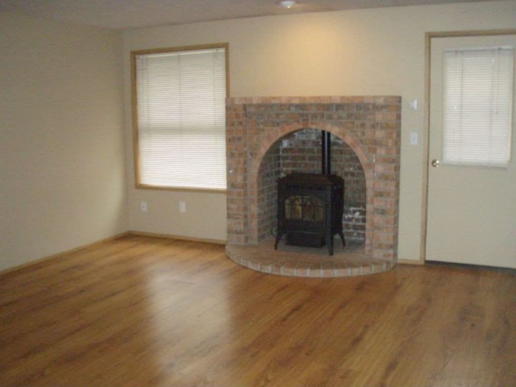 Battle Ground House: 302 SW 18th Street