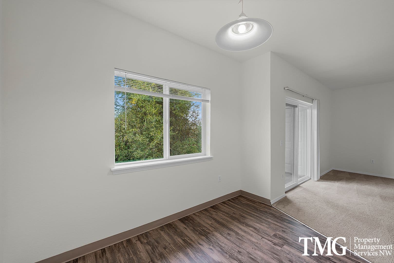 Richland Apartment: 900 Aaron Dr