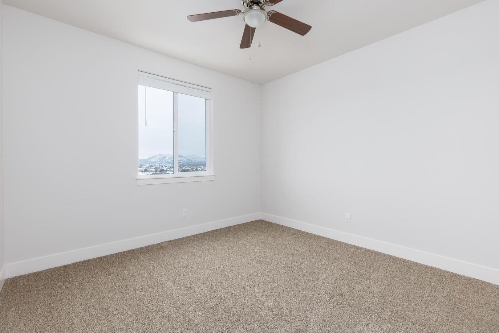 Kennewick Apartment: 7968 W 10th Ave