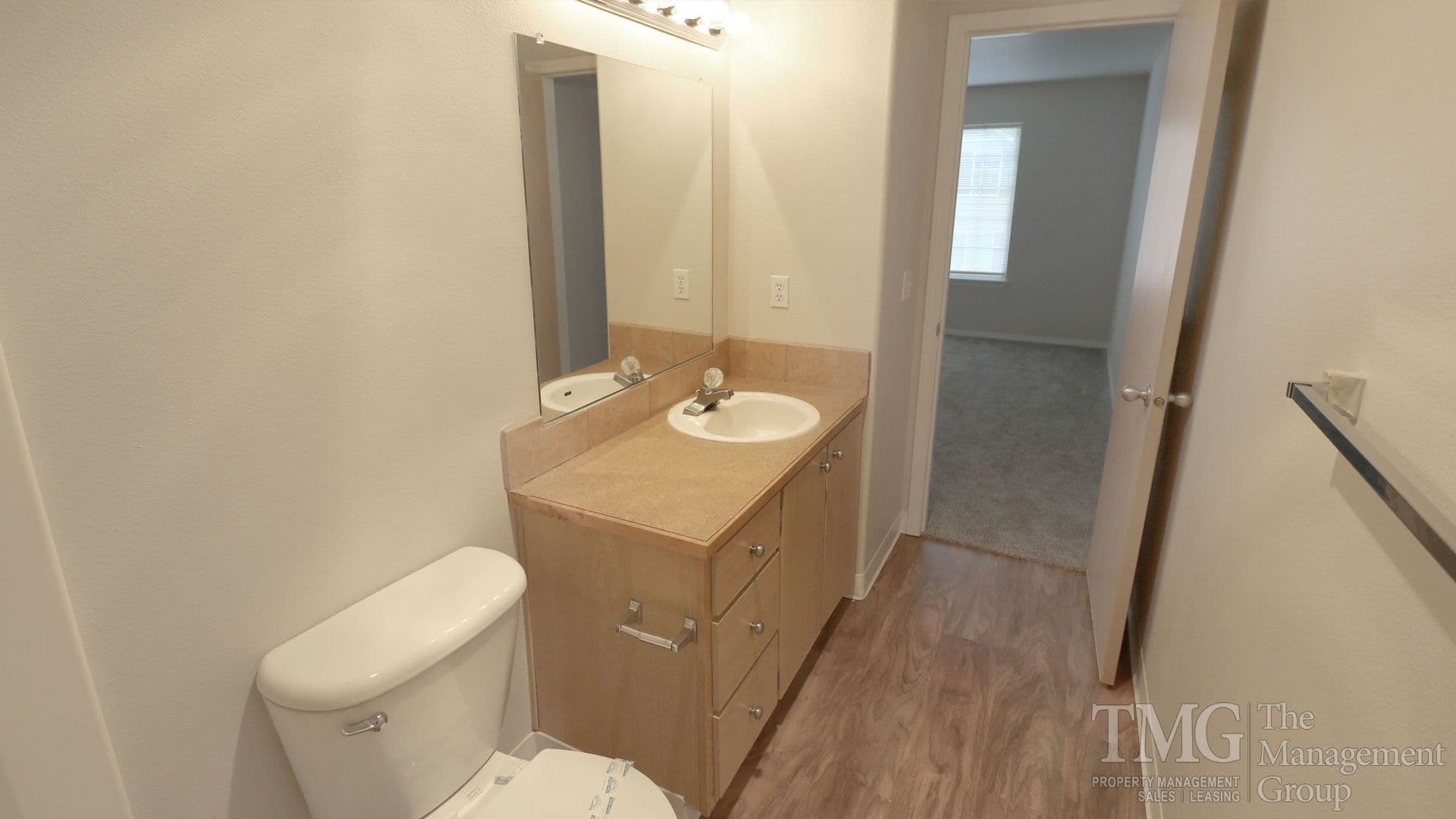 Vancouver Apartment: 5313 NE 68th Ave