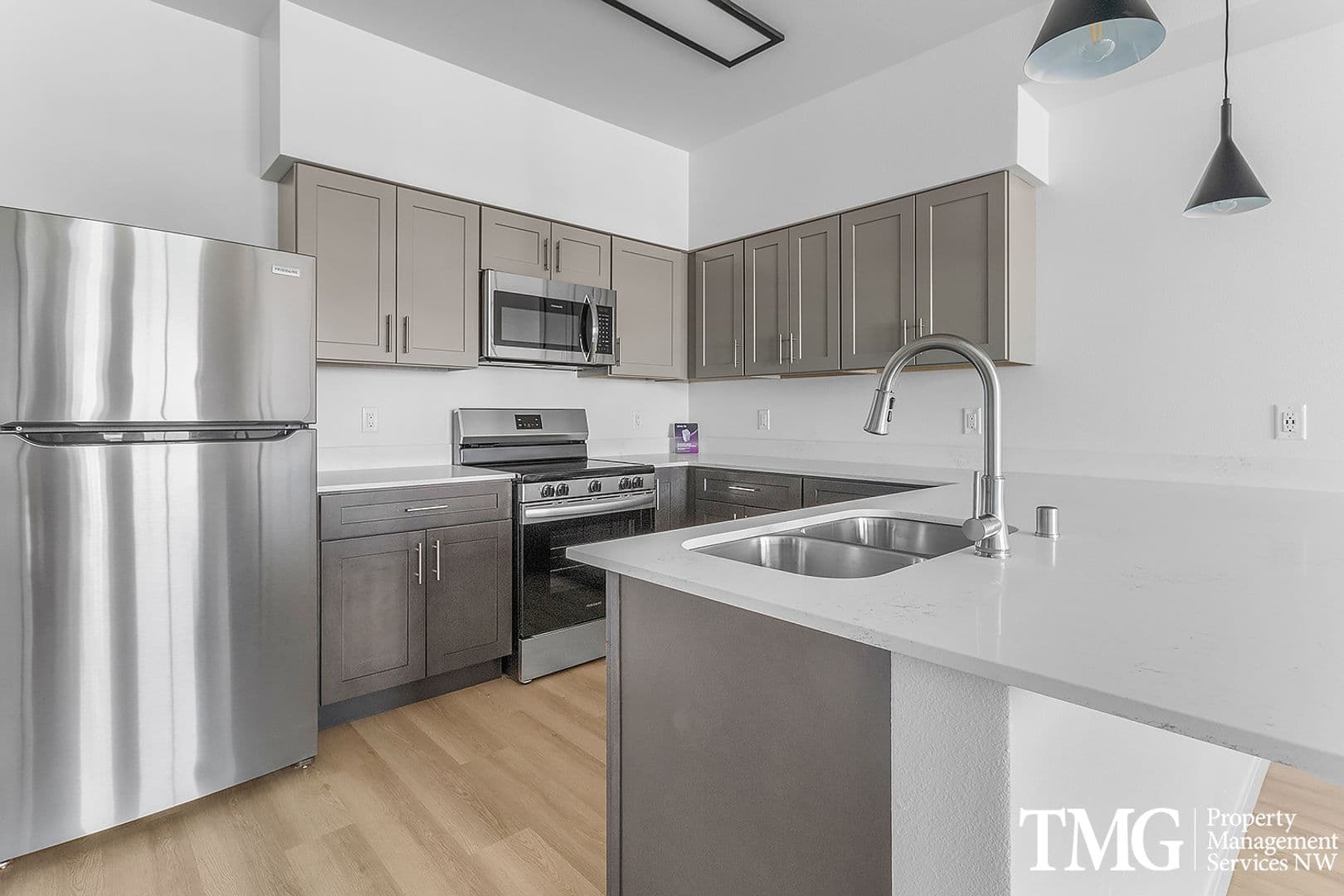 Vancouver Apartment: 12616 NE 116th Way
