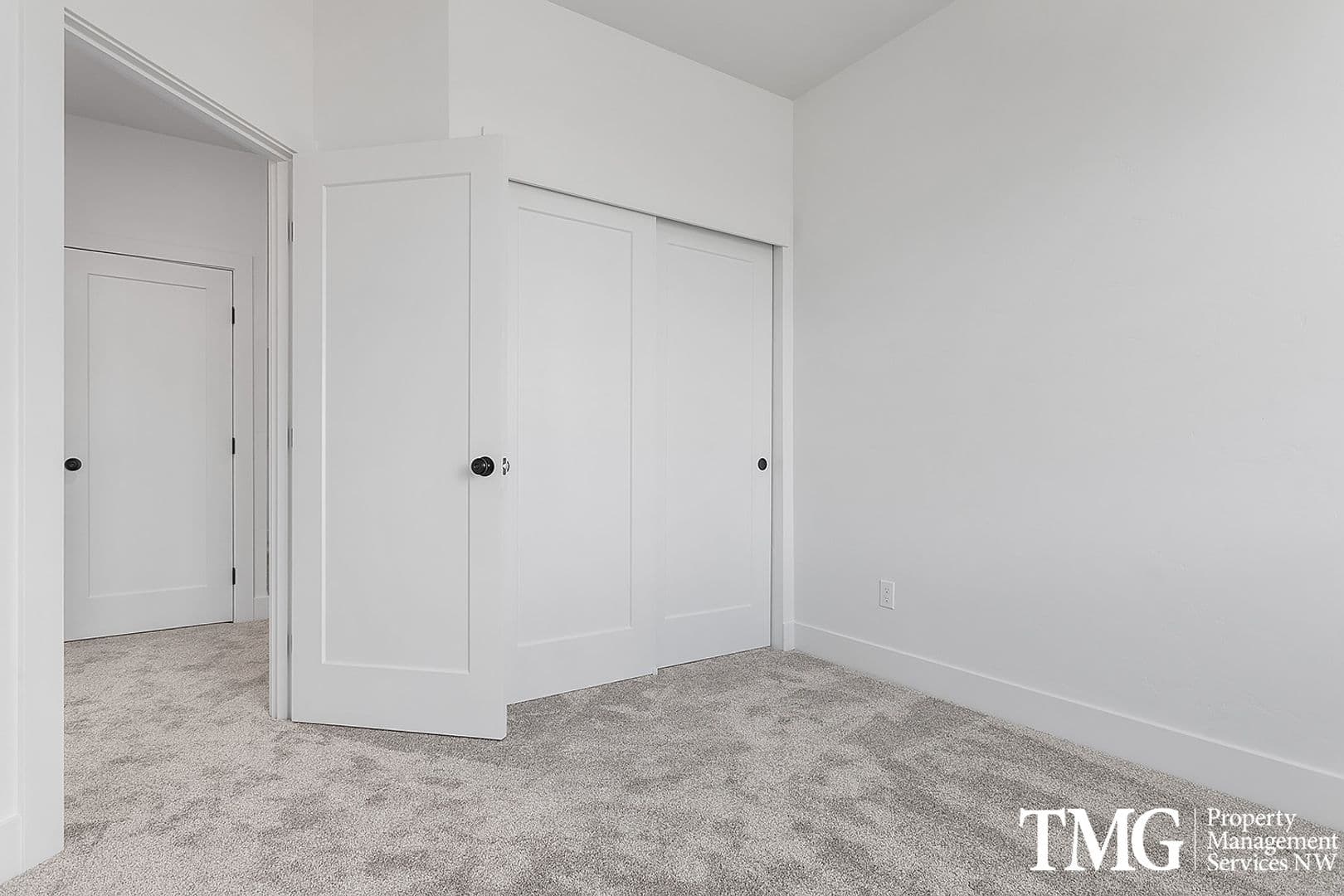 Pasco Townhome: 5801 Road 92