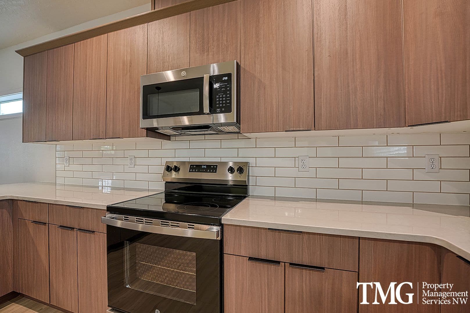Kennewick Townhome: 718 N Volland St