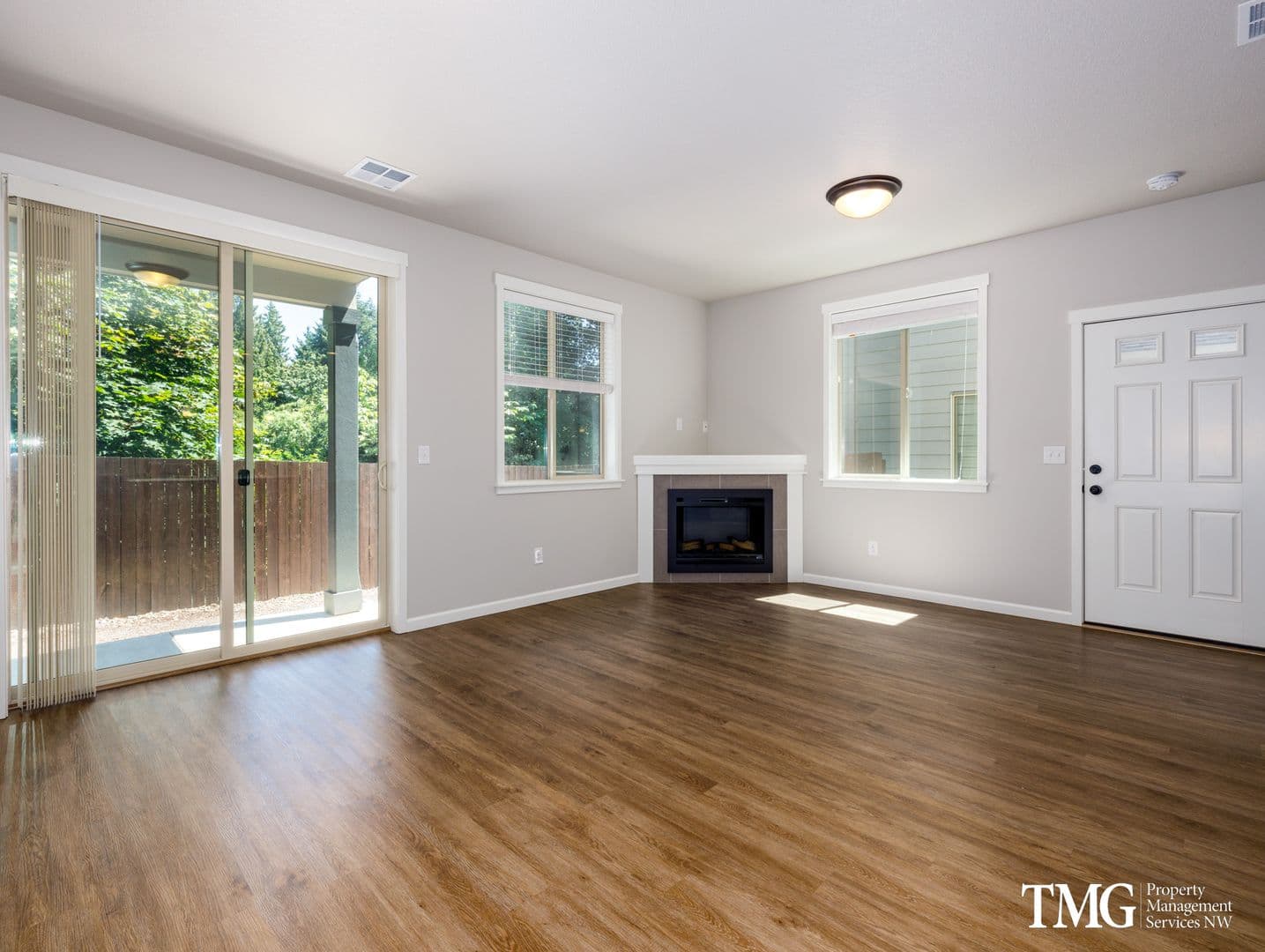Vancouver House: 11311 NE 14th Ct