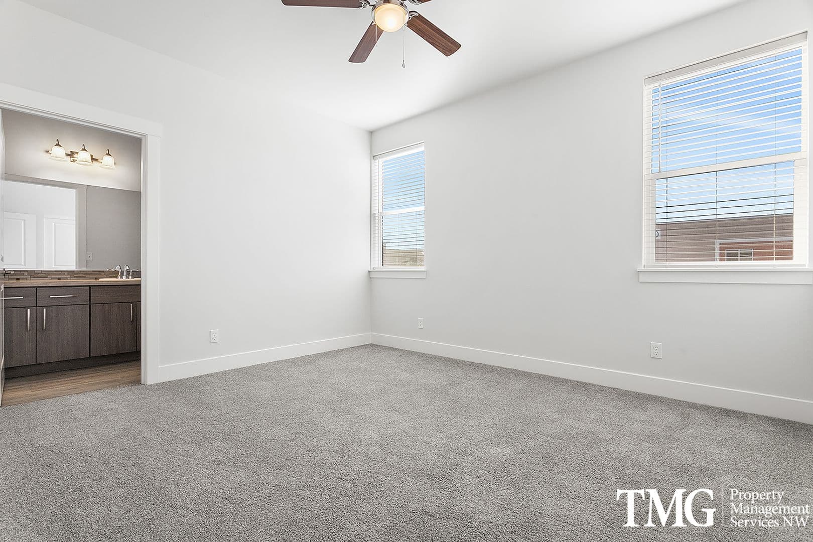 Kennewick Apartment: 7942 W 10th Ave