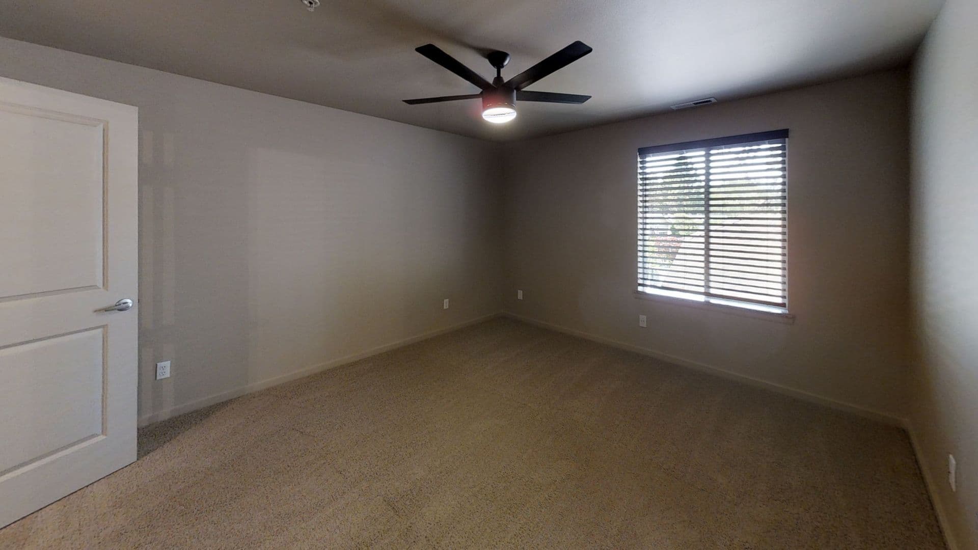 Vancouver Apartment: OLP 5264 NE 121st Avenue