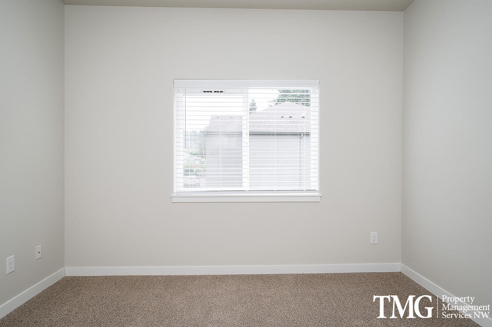 Vancouver Apartment: 4705 NE Leverich Park Way